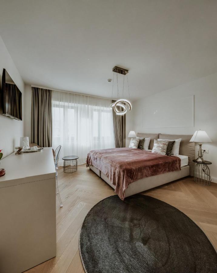 Lavilla Osijek Luaran gambar