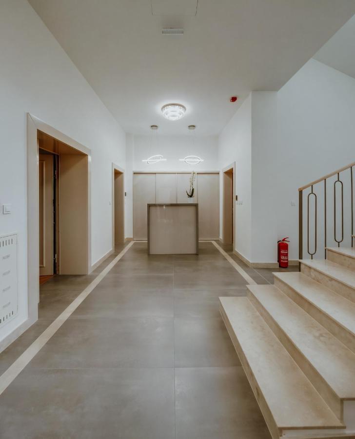 Lavilla Osijek Luaran gambar